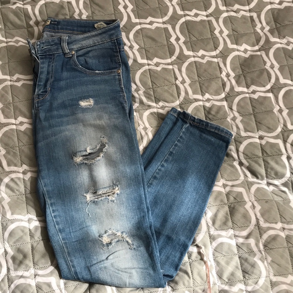 Pull and Bear Distressed Blue Skinny Jeans
